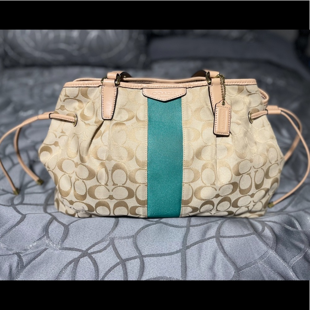 Coach shoulder bag